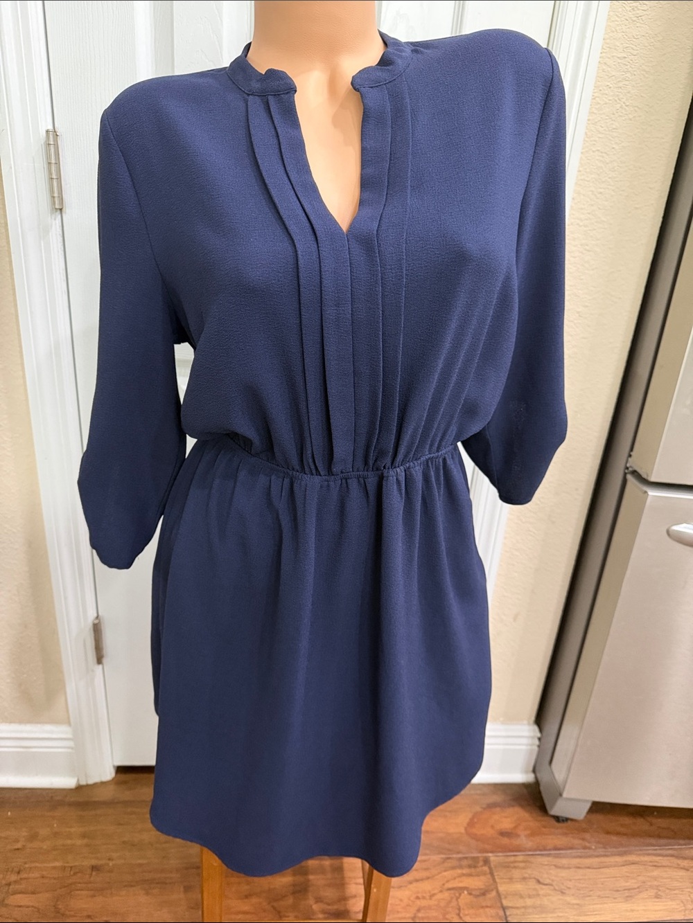 Monteau Navy Blue Pintuck Dress Size Large Flowy Elastic Waist Roll Tab Sleeve